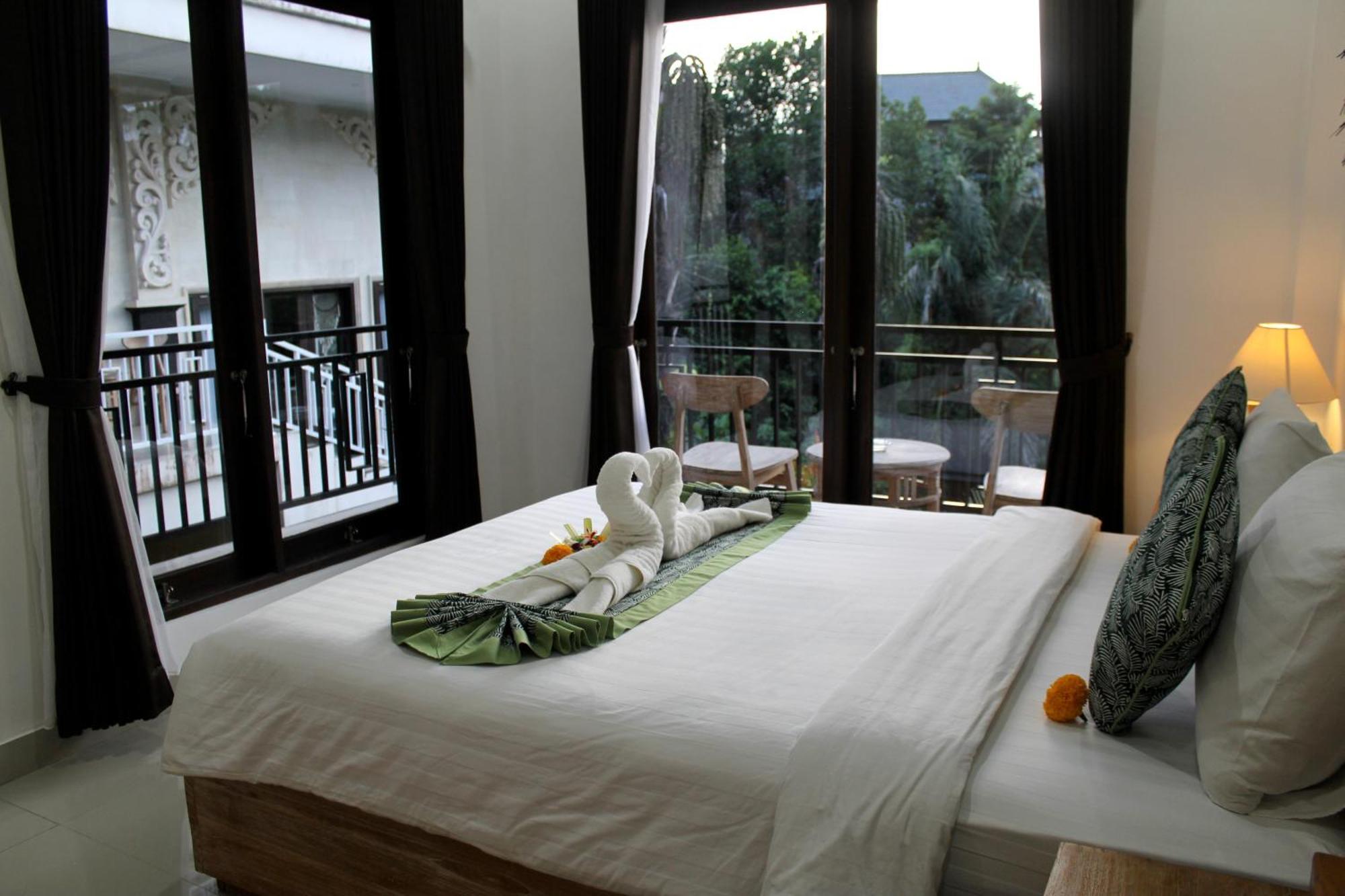 Hanaka Riverside Ubud Exterior photo