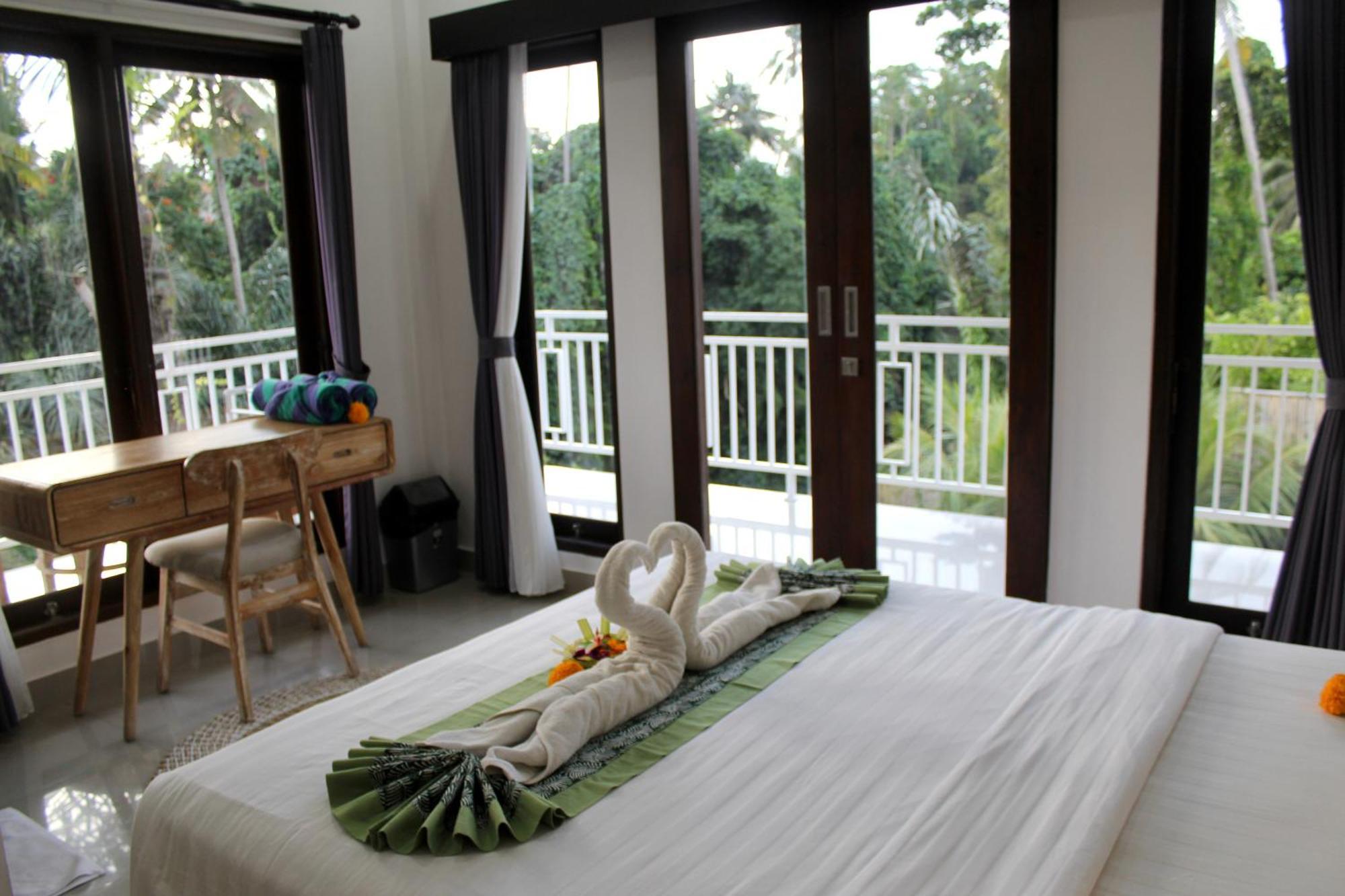 Hanaka Riverside Ubud Exterior photo